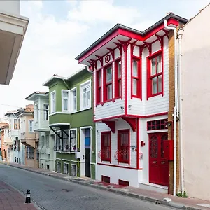 Dualis 2*, Estambul Turquía